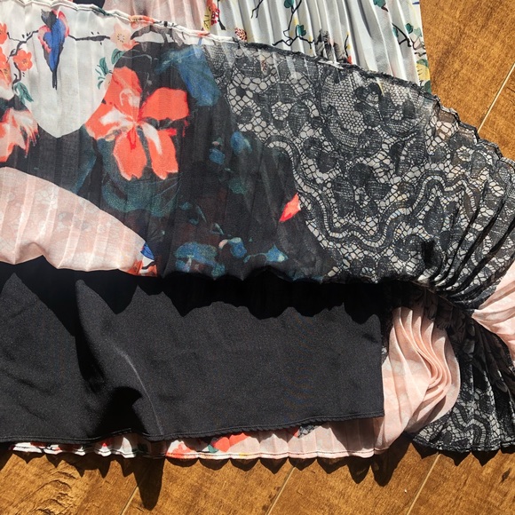 GUESS Sleeveless Abril Pleated Trapeze Dress - L - Picture 7 of 8